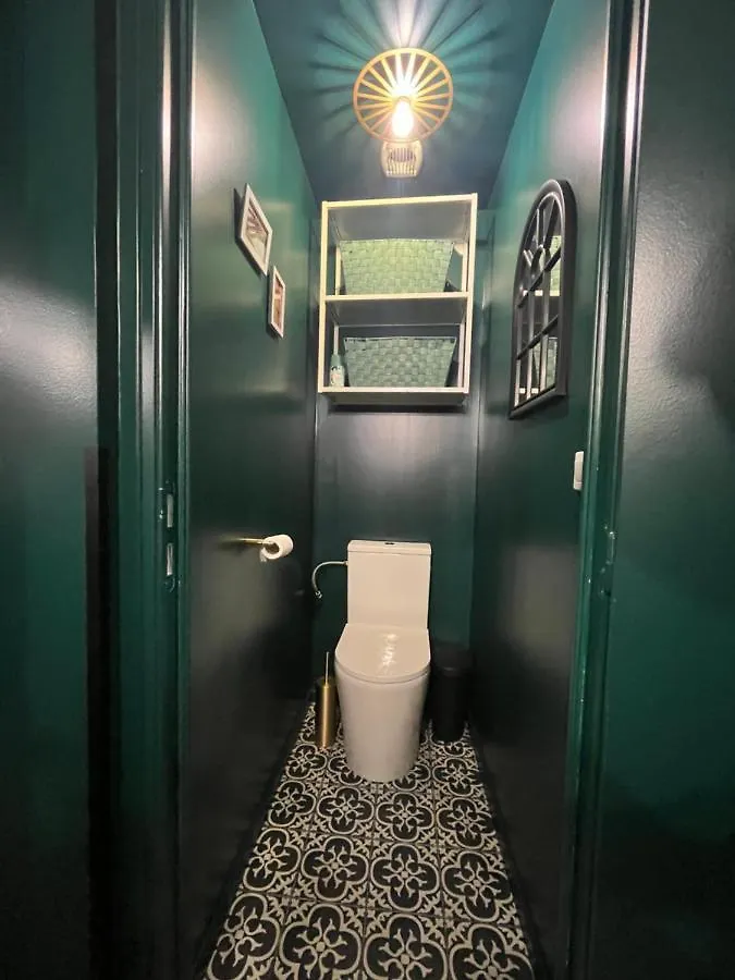 Le Speak Easy / Jacuzzi Et Sauna Marseille