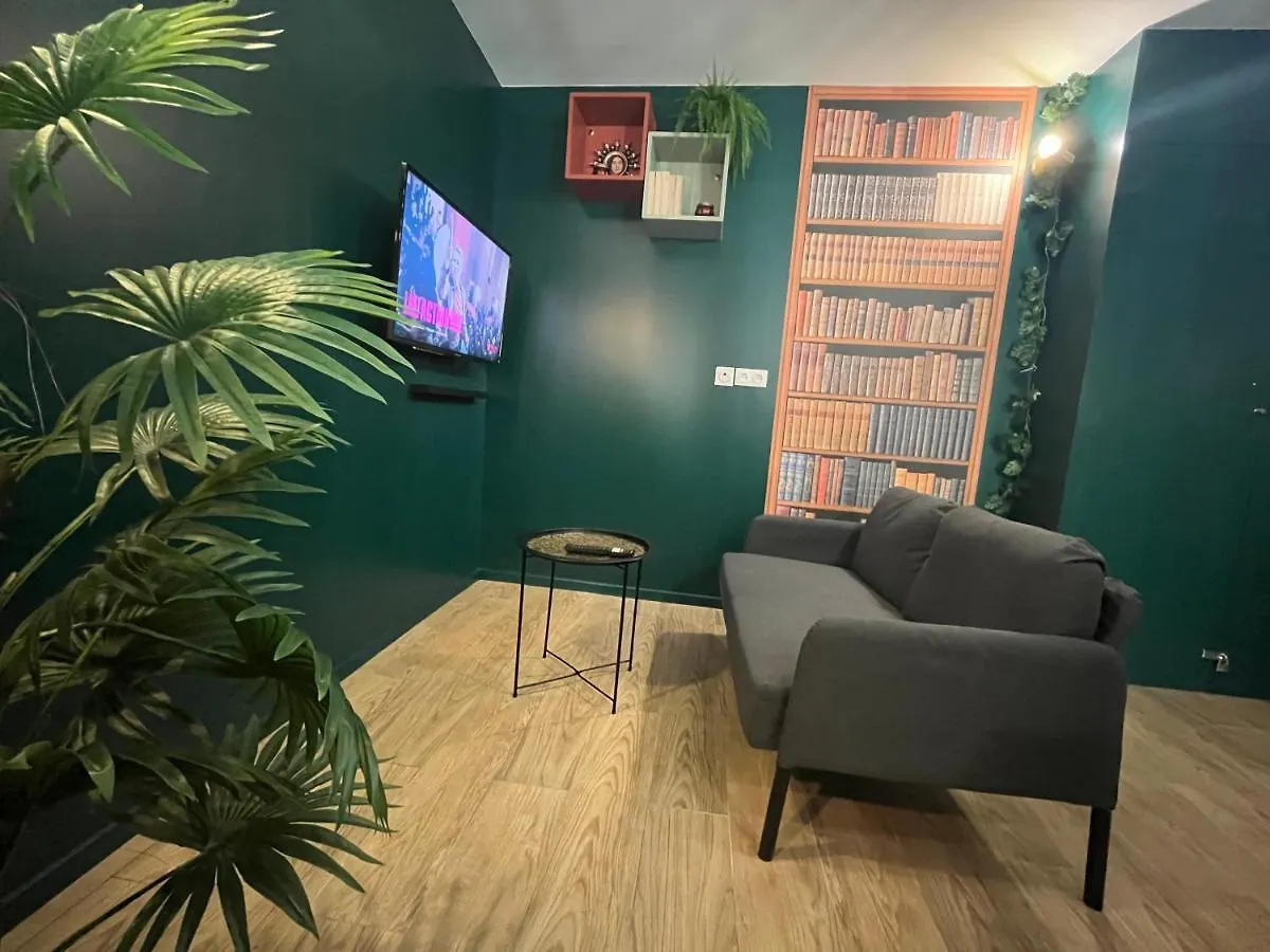 Le Speak Easy / Jacuzzi Et Sauna Marseille Frankrike
