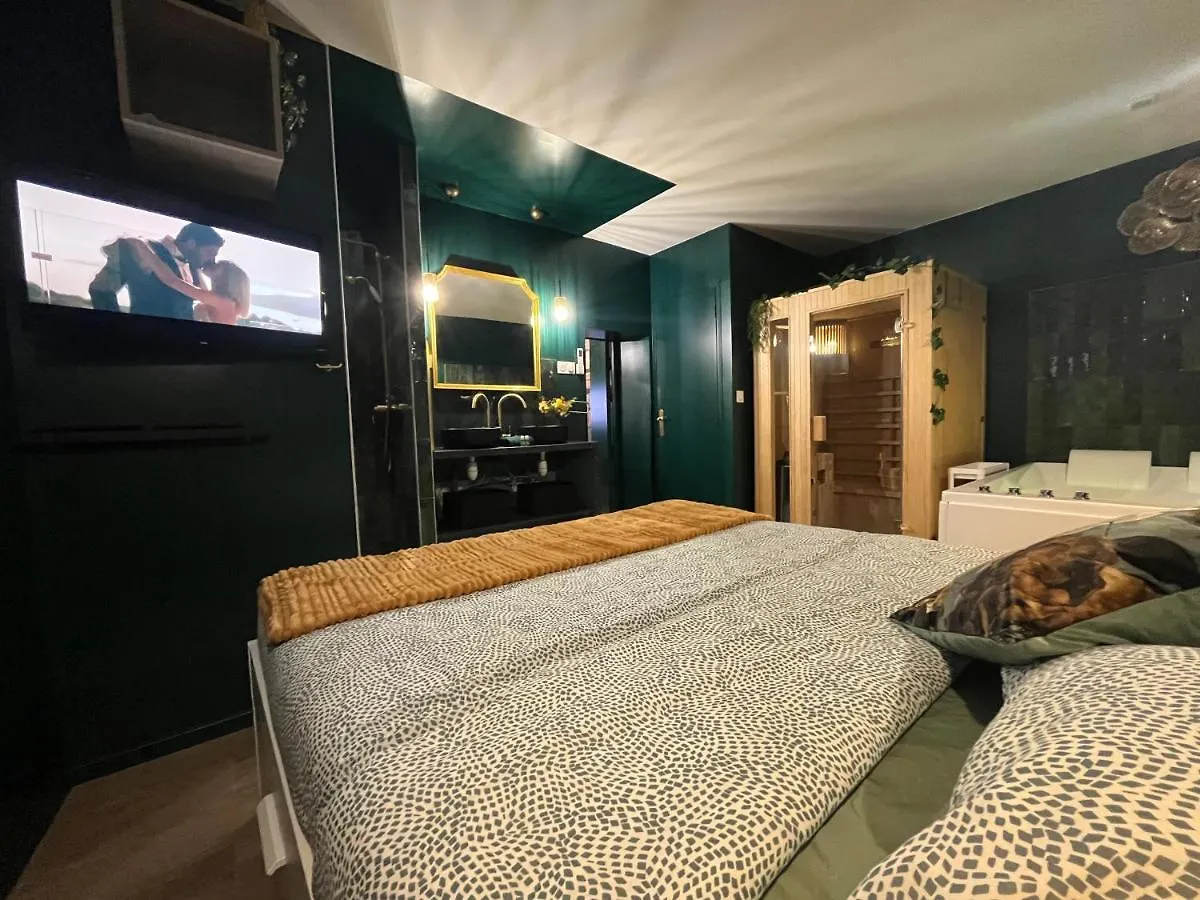 Le Speak Easy / Jacuzzi Et Sauna Marseille